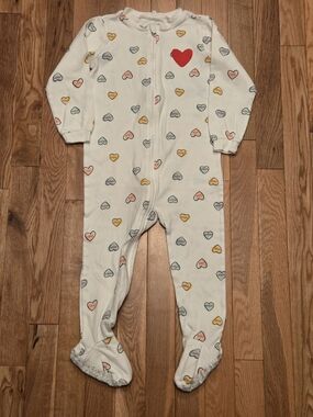5/$20 Pekkle 24M White With Colorful Hearts Zip Up Footed Onsie Sleeper Pajamas